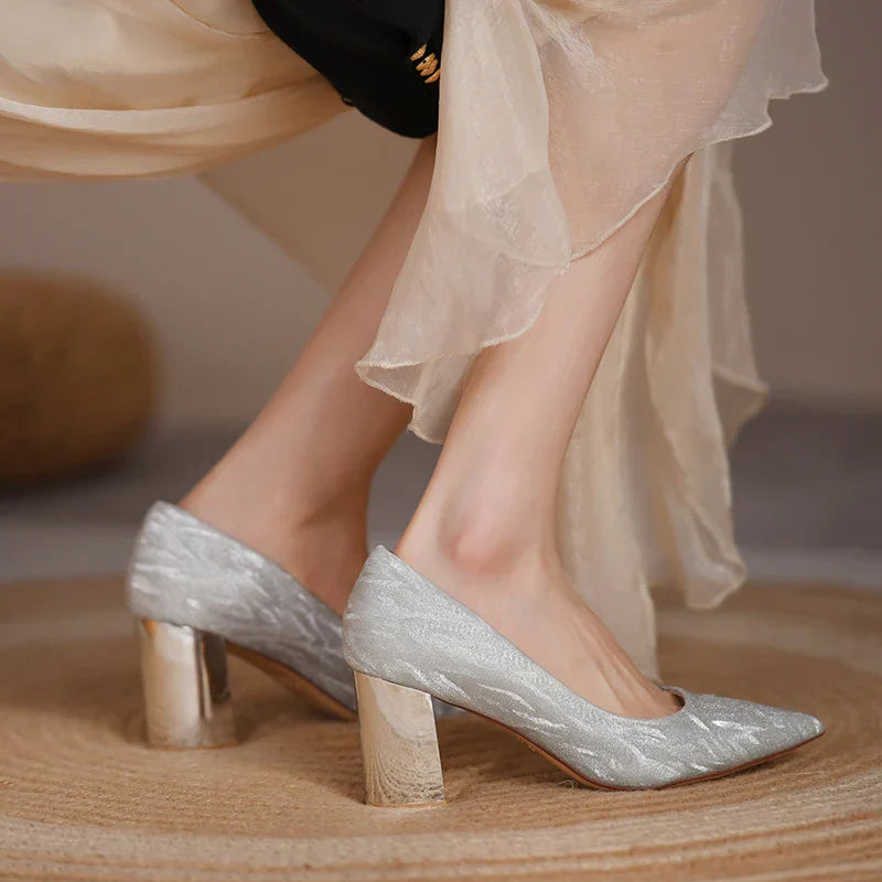 Eleganckie damskie czółenka na średnim obcasie